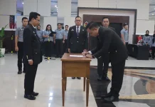 Kakanwil Kemenkum Lantik Perancang Peraturan Perundang-undangan Ahli Madya