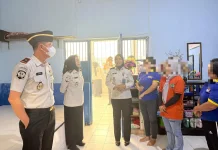 Kakanwil Ditjenpas Kalteng Sapa Warga Binaan Lapas Perempuan Palangka Raya