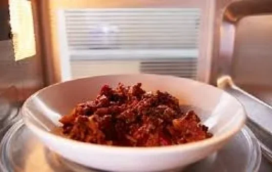 Bahaya Tersembunyi Makanan yang Dipanaskan Berulang