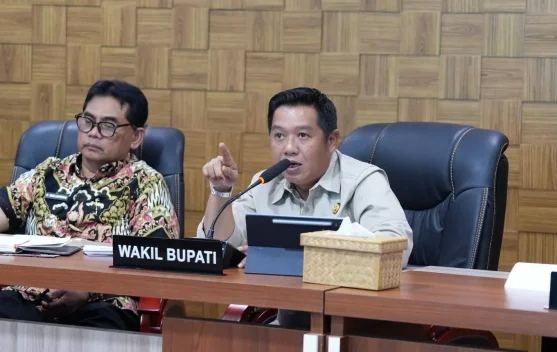 Bupati Barut Tegaskan Percepatan Operasional Koperasi Desa Merah Putih
