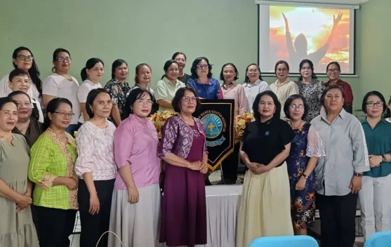 Kunjungan Kemenag Kalteng dalam Bina Rohani Perempuan Kristen Barito Utara