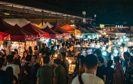 Pesona Pasar Malam, Hiburan Rakyat yang Tak Lekang Digilas Modernisasi