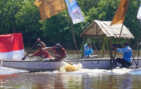 HUT Bhayangkara ke 80, Polda Kalteng Gelar Lomba Besei Kambe