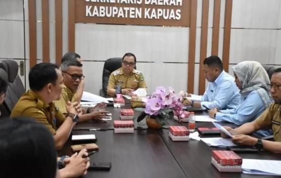 Asisten I Pimpin Rapat Fasilitasi Penyelesaian Klaim Tanah Eks Disbudpora