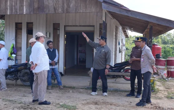 Safari Jumat, Bupati Shalhuddin Tekankan Percepatan Pengerjaan Infrastruktur