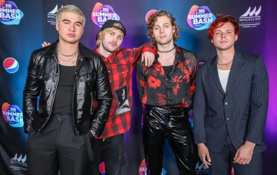 Siap Guncang Jakarta, Ini Lirik Lengkap 'She Looks So Perfect' dari 5 Seconds Of Summer