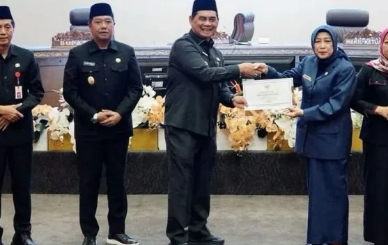 Pemkab Barut Sampaikan Raperda Pertanggungjawaban Pelaksanaan APBD Tahun 2025