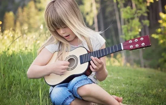 Manfaat Bermain Alat Musik Bagi Anak Sekolah