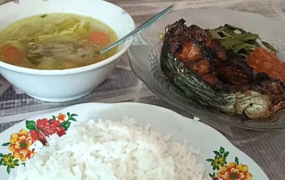 Menu Makan Siang Perlu Bervariasi untuk Menjaga Kesehatan Tubuh