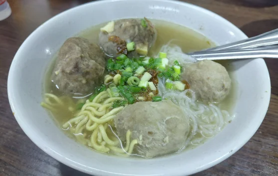 Bakso Urat, Modifikasi Kuliner yang Menawarkan Sensasi Kenyal dan Gurih
