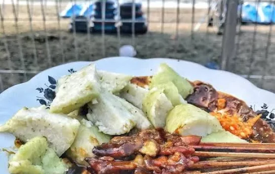 Dibalik Keunikan Nama Kuliner Sate Lalat