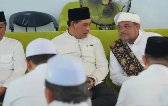 Mengenang Keteladanan Abuya Syeikh, Menyambung Silaturahmi