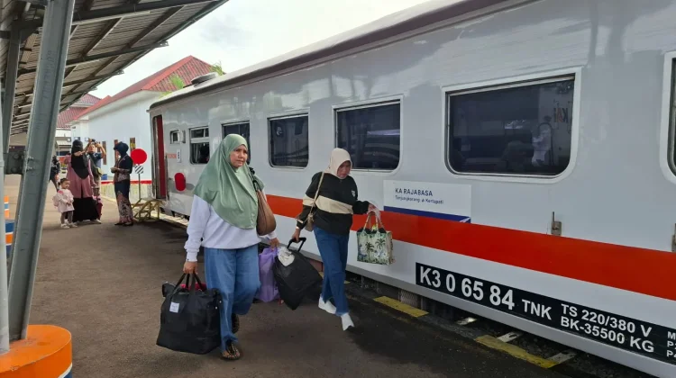 Warga Banyuasin Tanyakan Tiket Mudik di Halo RRI, Ini Penjelasan KAI