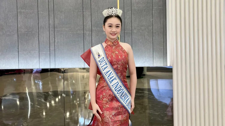 Semangat Imlek, Vania Ajak Anak Muda Berani Bermimpi
