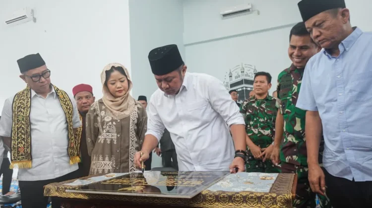 Gubernur Sumsel Resmikan Masjid Hasil Swadaya Warga Cidawang