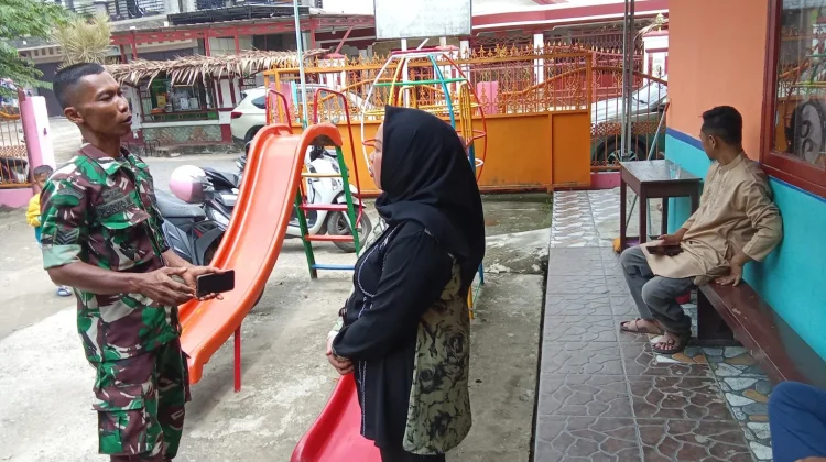 Babinsa Kalidoni Intensifkan Komsos untuk Perkuat Keamanan Sekolah