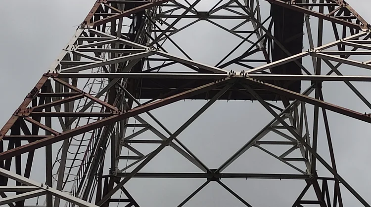 Perkuat Transmisi Siaran, RRI Palembang Integrasikan Antena ACP Berdaya Tinggi