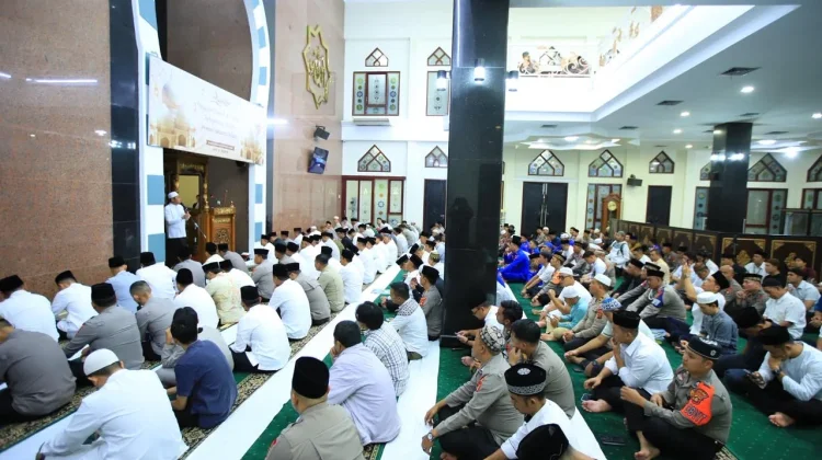 Herman Deru Hadiri Pengajian Ramadan di Mapolda