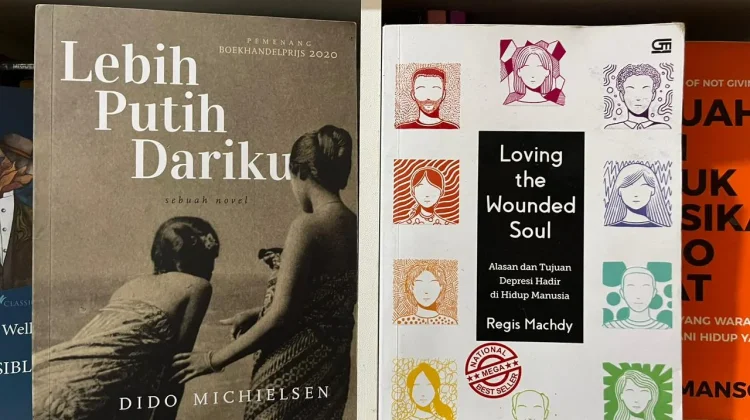 Perbedaan Buku Fiksi dan Nonfiksi