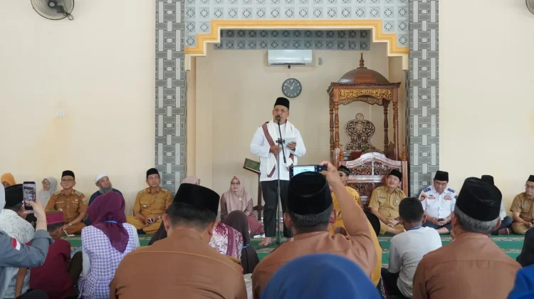 Safari Ramadan, Pemkab OKI Salurkan Bantuan ke Desa Cipta Sari
