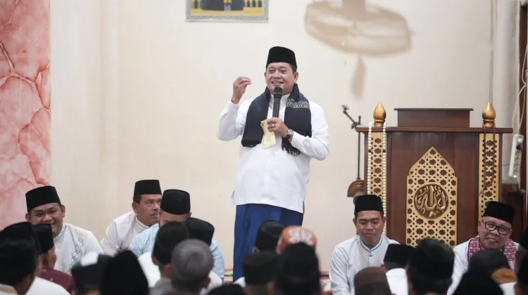 Askolani Janjikan Bangun Jalan Penghubung Desa Pilip