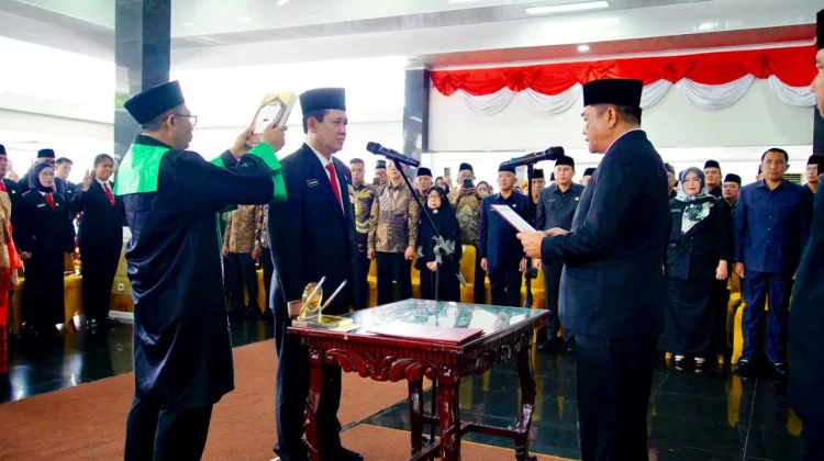 Bupati Toha Tohet Kukuhkan Sekda dan Ratusan Pejabat Muba