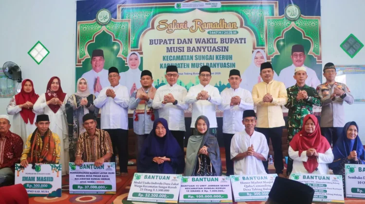 Safari Ramadhan di Masjid Quba: Wabup Muba Salurkan Paket Sembako