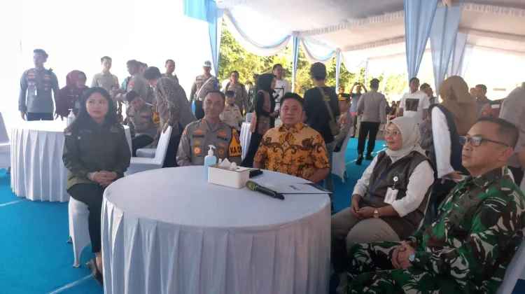 Gerakan Pangan Murah, Polda Sumsel Salurkan 135 Ton Beras untuk 20 Ribu Warga