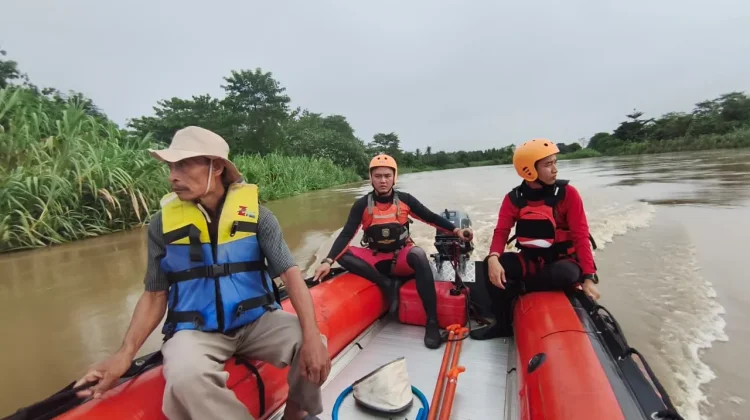 Berenang Seberangi Arus Deras Komering, Kakek 74 Tahun Hilang Terseret