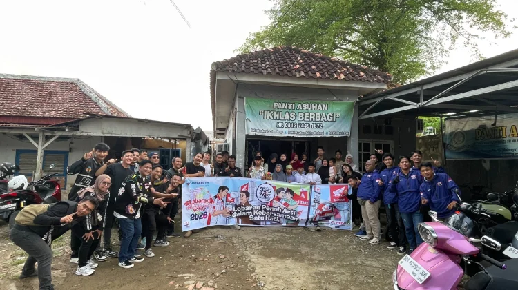 Aksi Bikers Honda Palembang Berbagi Berkah di Bulan Ramadan