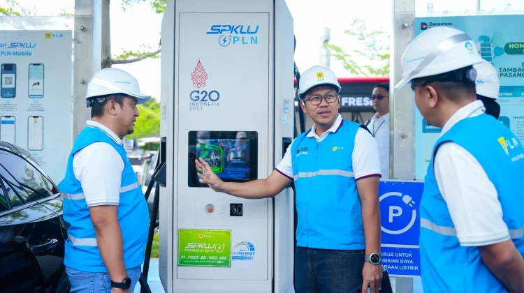 PLN Pastikan Pasokan Listrik Aman saat Idulfitri