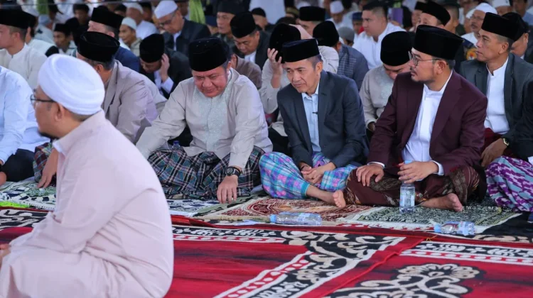 Idulfitri di Masjid Agung, Ratu Dewa Ajak Jaga Persatuan