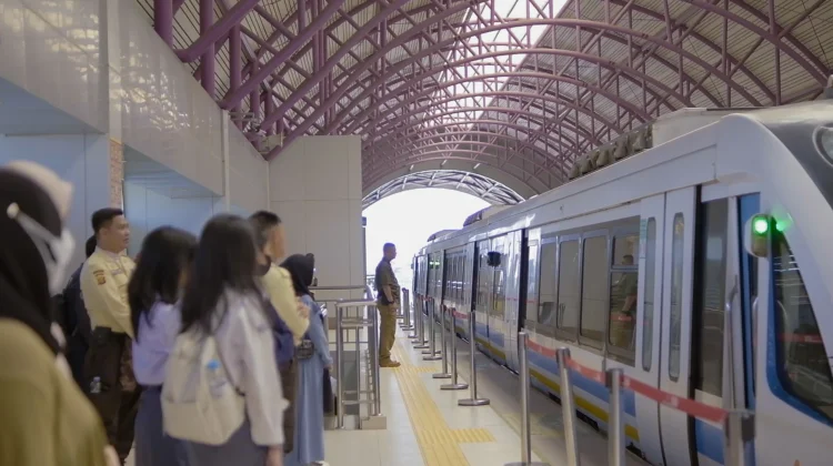 LRT Sumsel Layani 113 Ribu Penumpang di H+1 Lebaran Idulfitri 1447 H