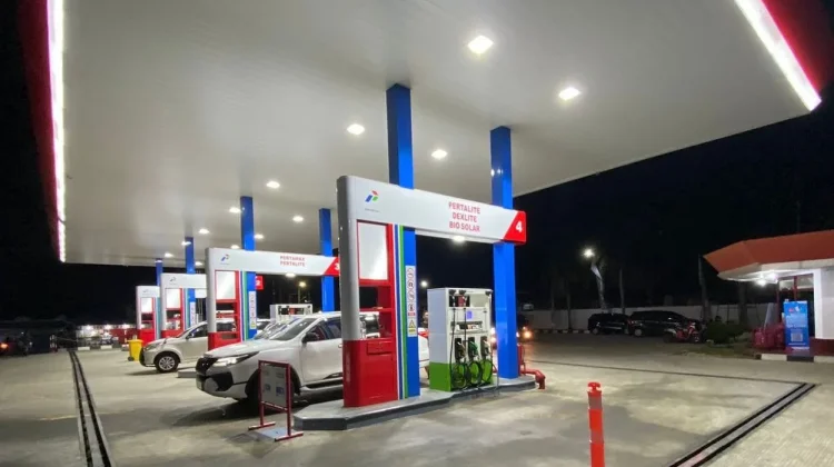 Pertamina Pastikan Harga BBM Tidak Naik, Warga Diminta Tak Panic Buying