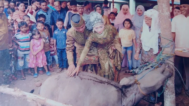 Warga Pedamaran Lestarikan Tradisi Mepek