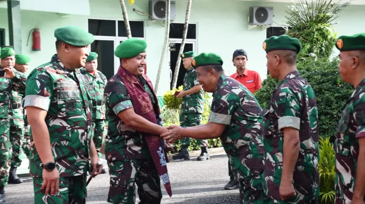 Pesan Tegas dan Kepedulian Sosial Warnai Kunker Danrem 044/Gapo di Muara Enim
