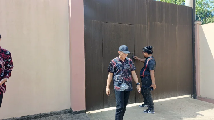 Gudang Misterius Diduga Oplos Air Galon Ternama