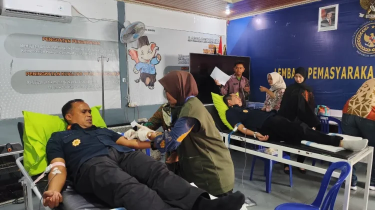 Hari Bakti Pemasyarakatan, Petugas Lapas Sekayu Sumbang 20 Kantong Darah