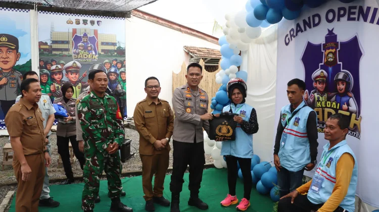 Polres Muba Hadirkan Kedai Padek untuk Driver Ojek