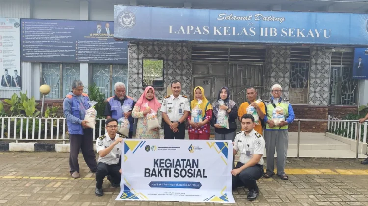 Hari Bhakti Pemasyarakatan, Lapas Sekayu Salurkan Bantuan