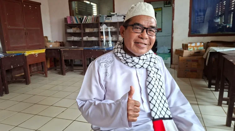 Berambak, Tradisi Anyam Tikar Pedamaran Sarat Nilai Sosial