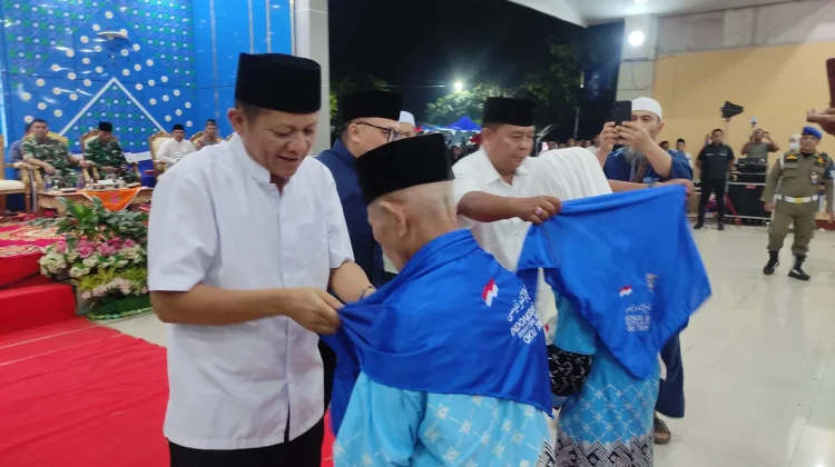 Pemkab Lepas Keberangkatan Gelombang Kedua Jemaah Haji OKU Timur