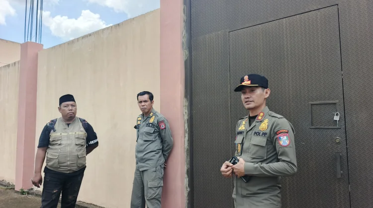 Gudang Misterius di Banyuasin Diperiksa Satpol PP