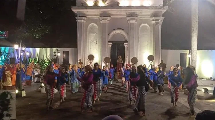 Seribu Penari Ramaikan Hari Tari Dunia di Lawang Borotan