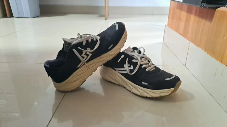 Dari Sneakers hingga Heels, Ini Panduan Memilih Sepatu