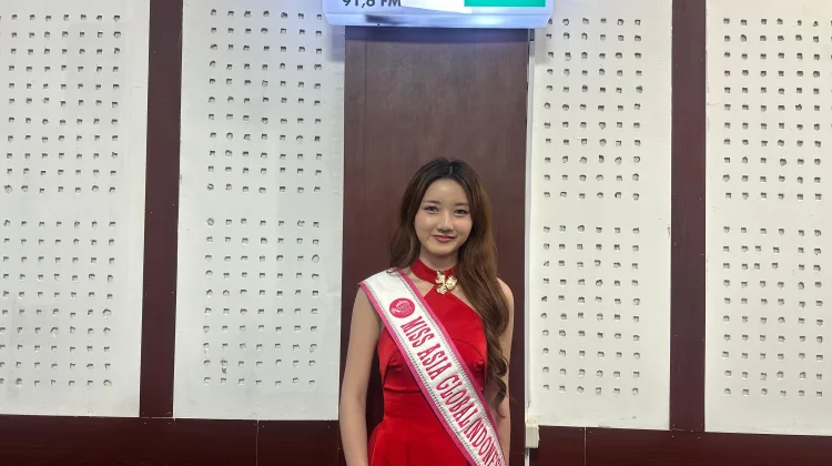Agnes Elycia Natalie: Dari Pageant ke Panggung Musik Internasional