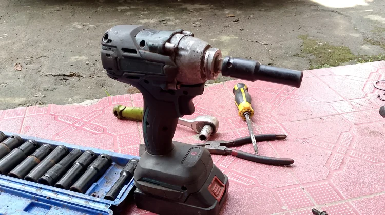 Cara Kerja Bor Impact Wrench dan Fungsinya