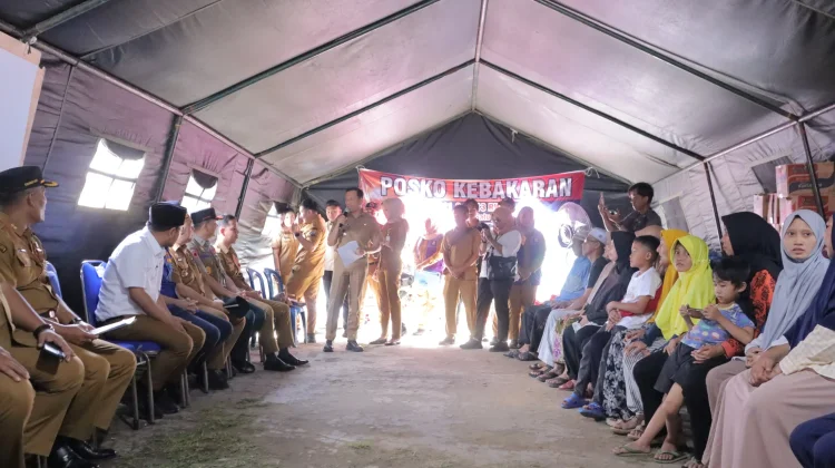 Sembilan Rumah Terbakar, Pemkot Palembang Salurkan Bantuan