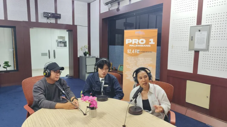 Trik dan Tips Pandai Berbahasa Inggris dengan English Community