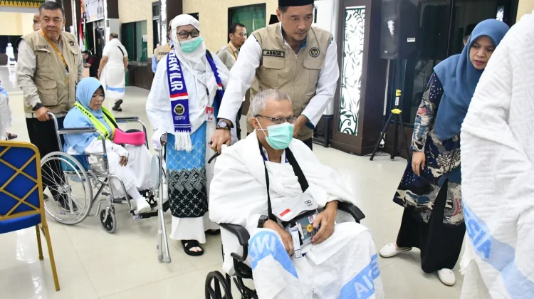 Cuaca Panas Arab Saudi, Jemaah Haji Embarkasi Palembang Diminta Jaga Kesehatan